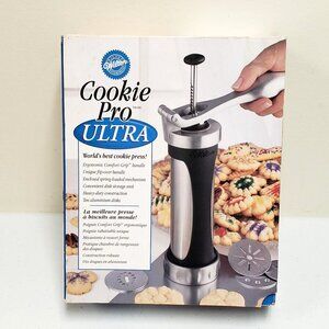 Wilton Cookie Pro Ultra Cookie Press with 10 Disk Shapes